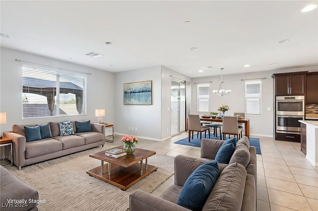 4 bed, 2 bath home in Las Vegas, NV